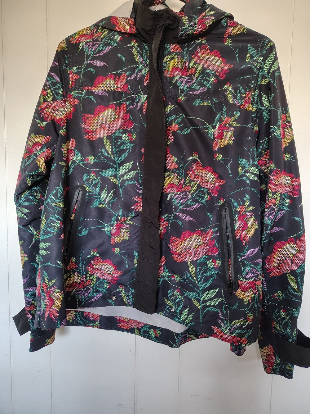 LuLaRoe Jackie Hooded Zip Rain Jacket Floral Print Black Size Large